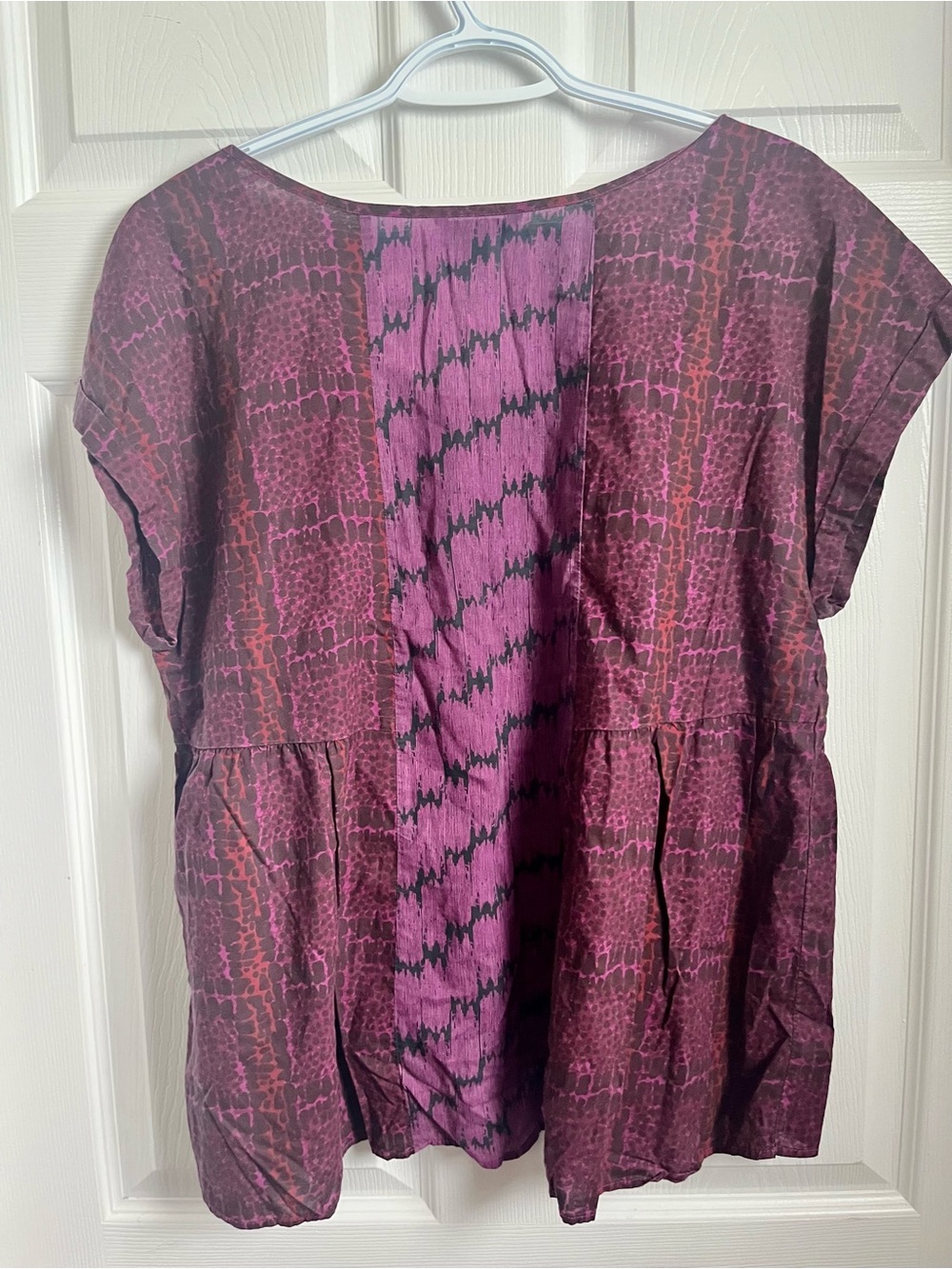 American Eagle Outfitters Top Tank Large Purple Animal Print Short Sleeve Summer - Picture 6 of 6